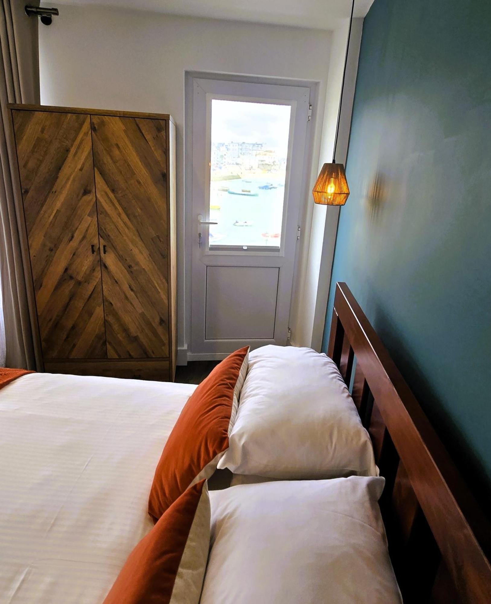 Premier 4 - Stunning Suite, Beautiful Sea Views St Ives  Exterior photo